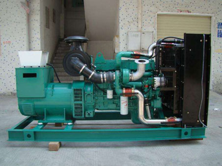 老城镇1100kw康明斯柴油发电机组图片 老城镇1100kw康明斯柴油发电机组图片